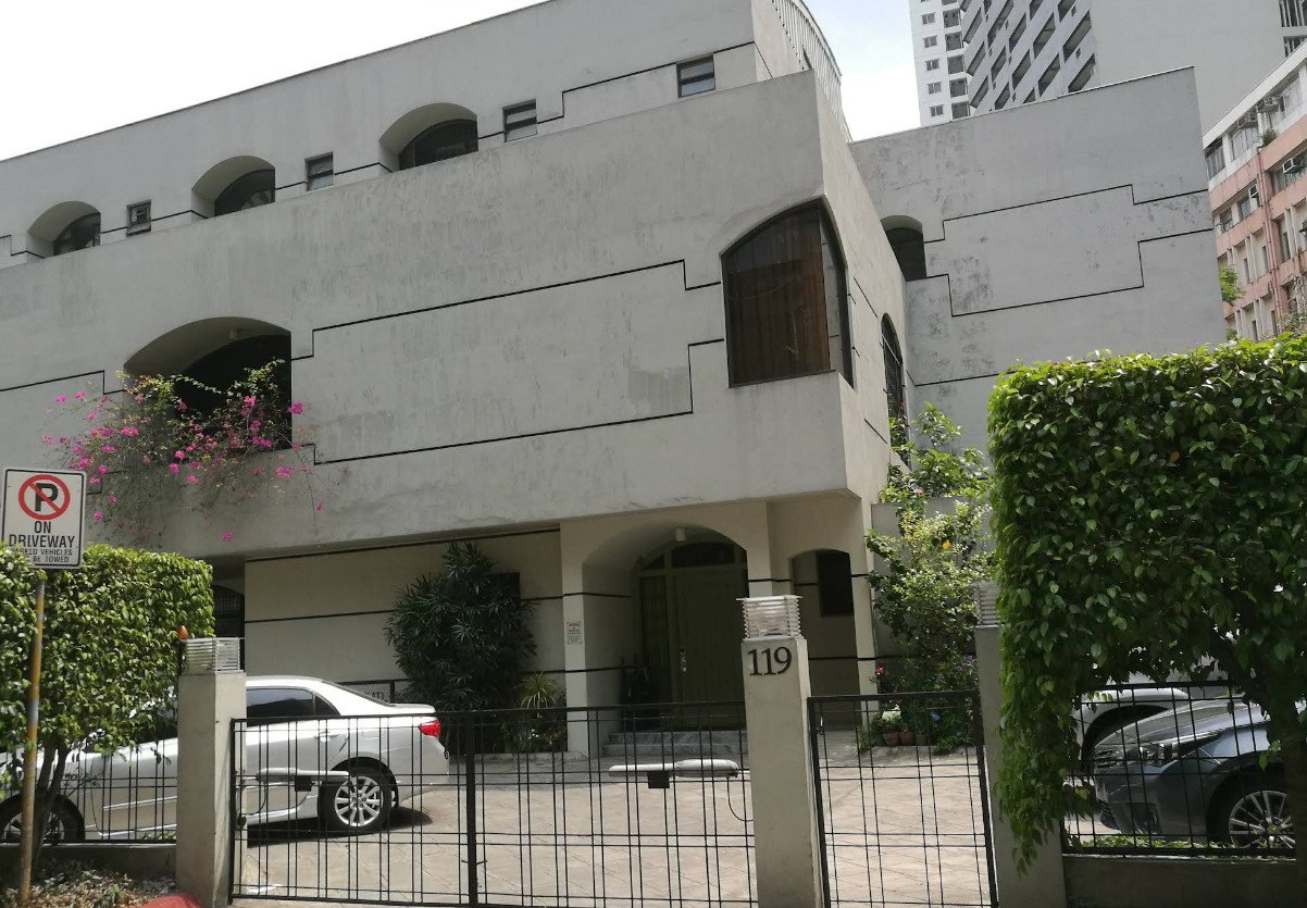 Sangandaan Center Gate